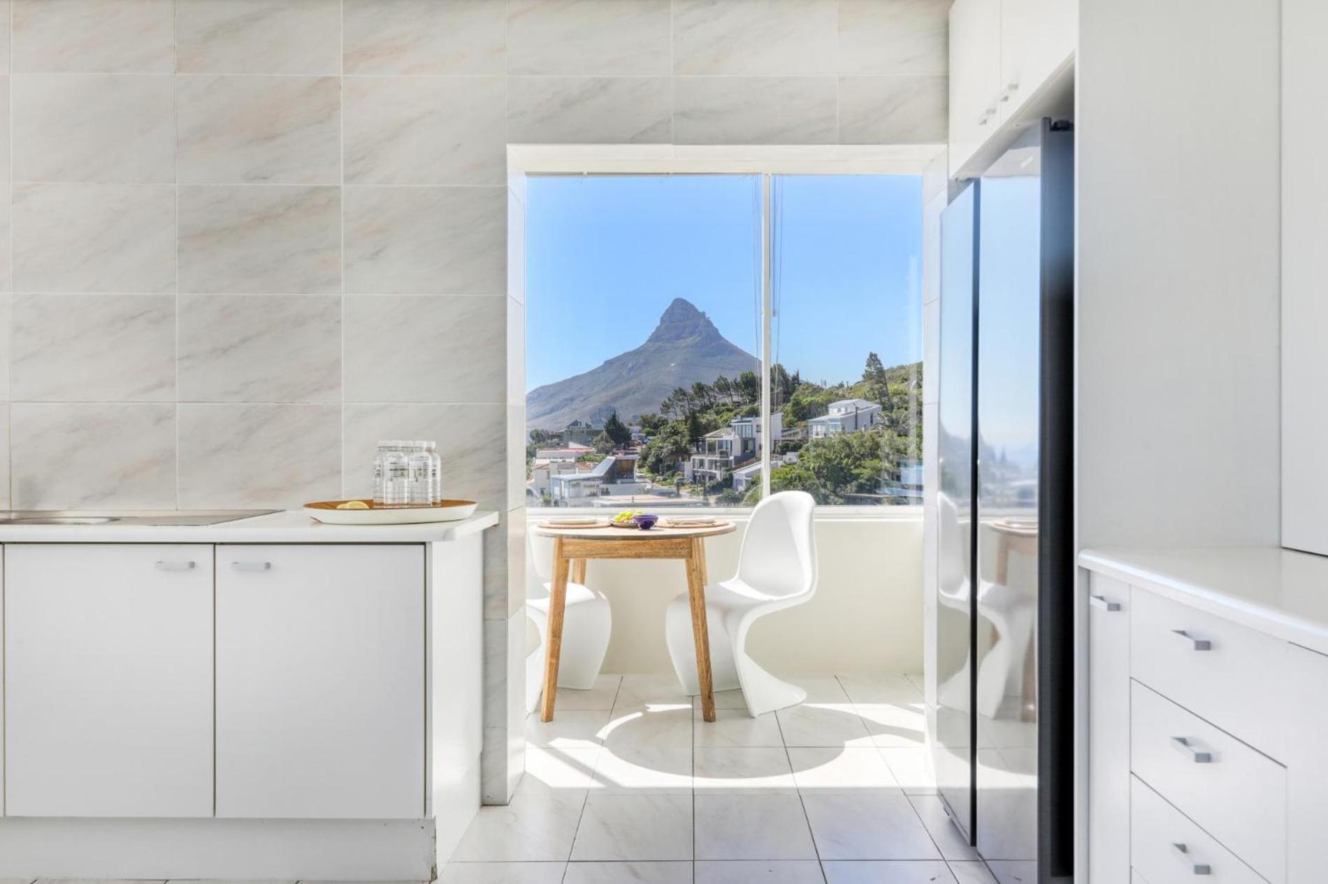Callisto - Camps Bay Le Cap