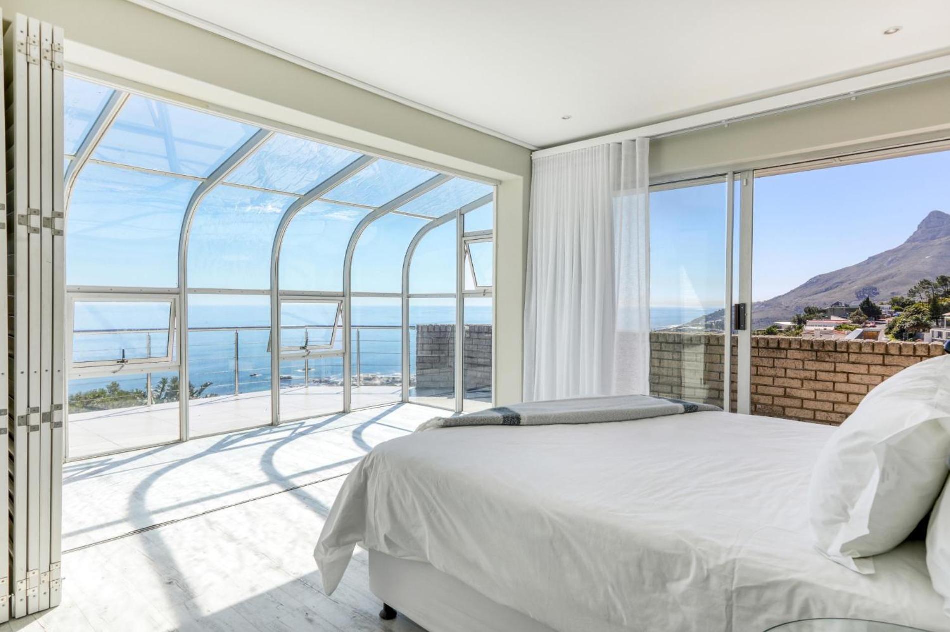 Callisto - Camps Bay *